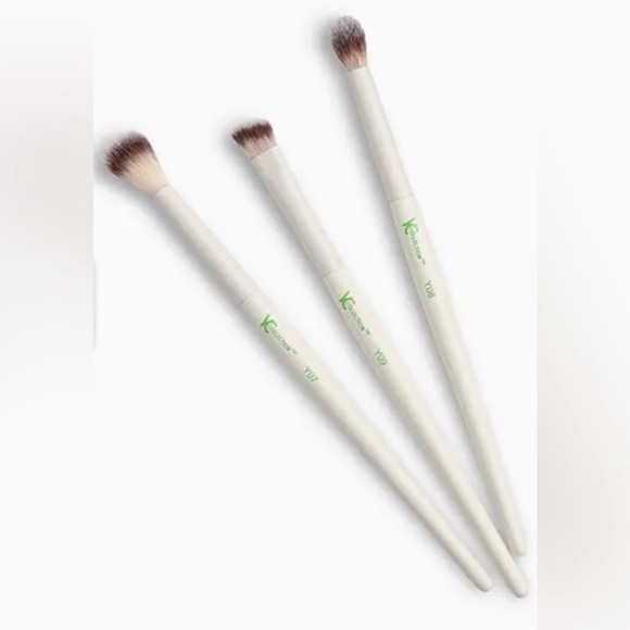 YC Collection 3 Piece Makeup Brushes - Picture 2 of 6